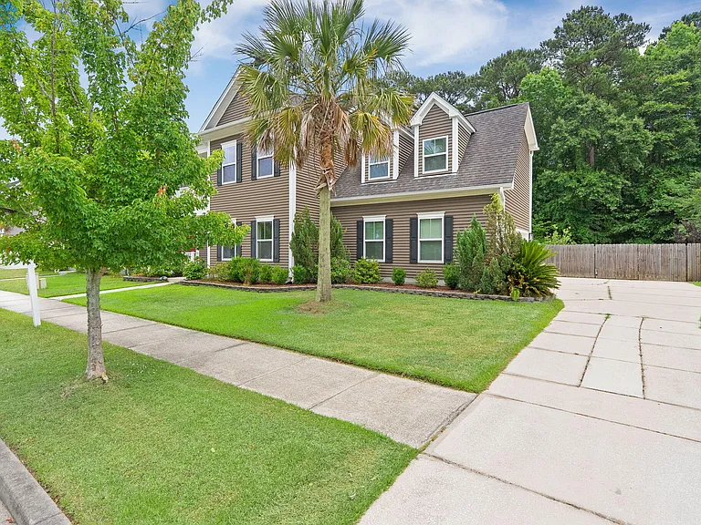 2816 Ortega Dr — Photo 3