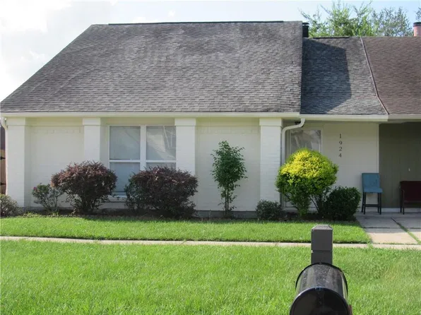 1924 Snowbird Dr, Harvey, LA 70058