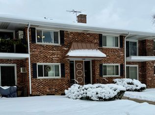 37 N Main St APT 40, Glen Ellyn, IL 60137