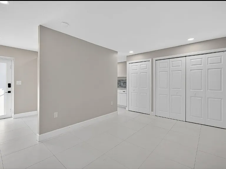 1501 SW 154th Ct — Photo 1