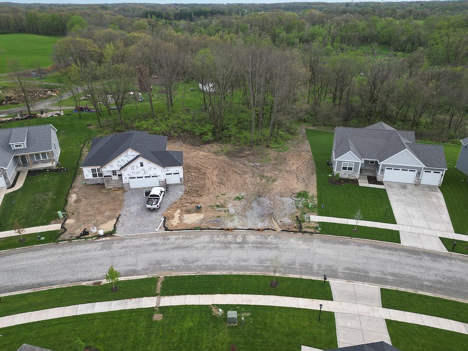 2nd image of 304 Apple Grove Ln