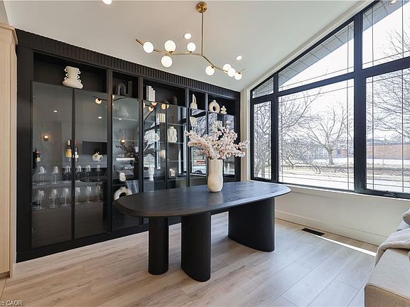 5th image of 75 Rangoon Rd