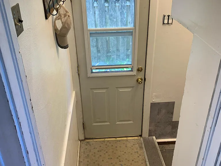 330 NW 21st St — Photo 18