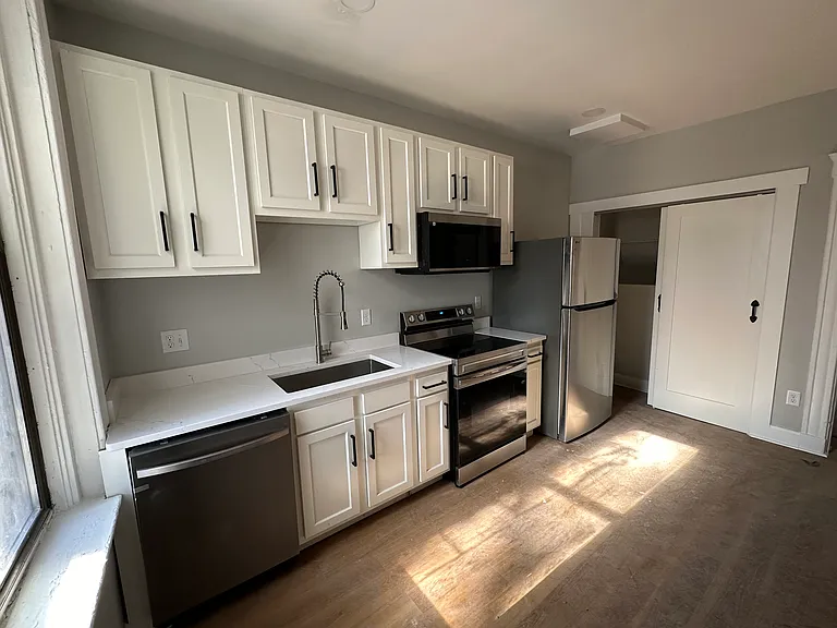 441 Rockdale Ave #1 — Photo 4