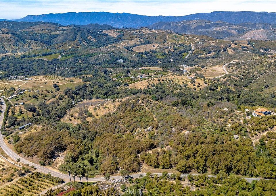 1st image of 6 El Prado Rd