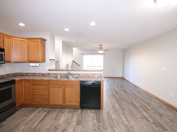 3rd image of 25 Alydar Dr