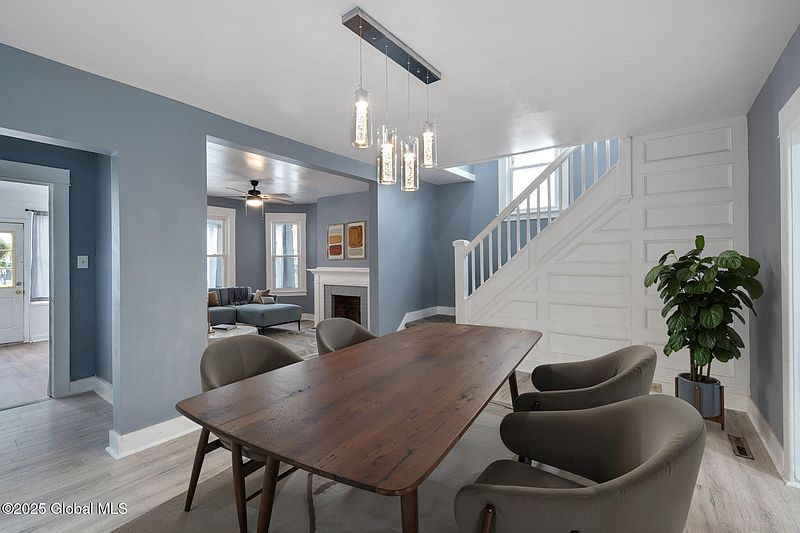 4th image of 434 Cedar Street