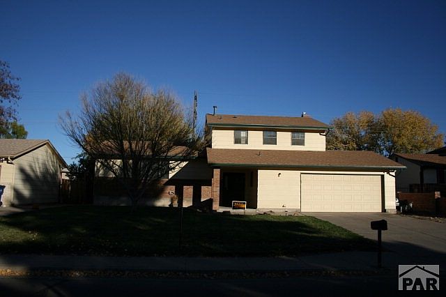 1st image of 6 Pennwood Ln