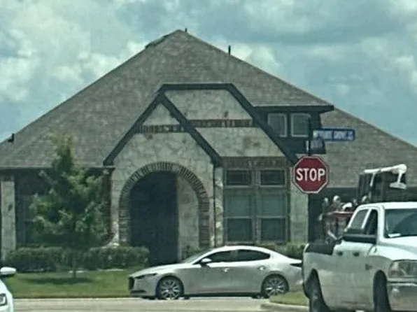 4058 Grove Valley Rd, Midlothian, TX 76065