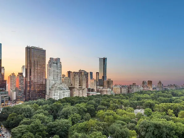 150 Central Park S #2204, New York, NY 10019