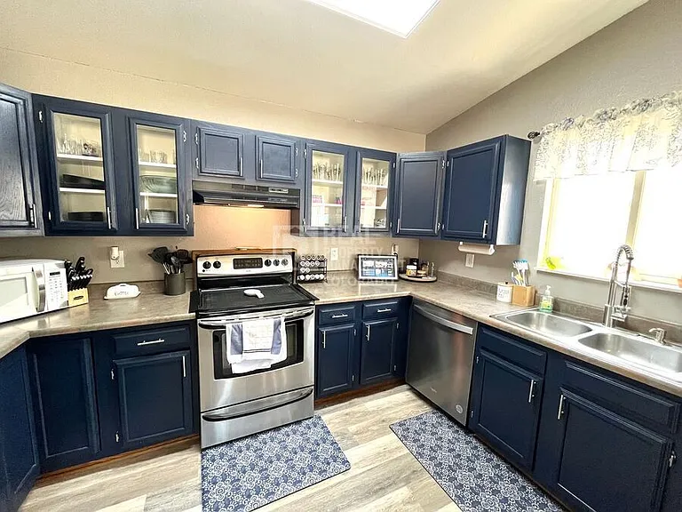 654 Montrail Dr — Photo 7