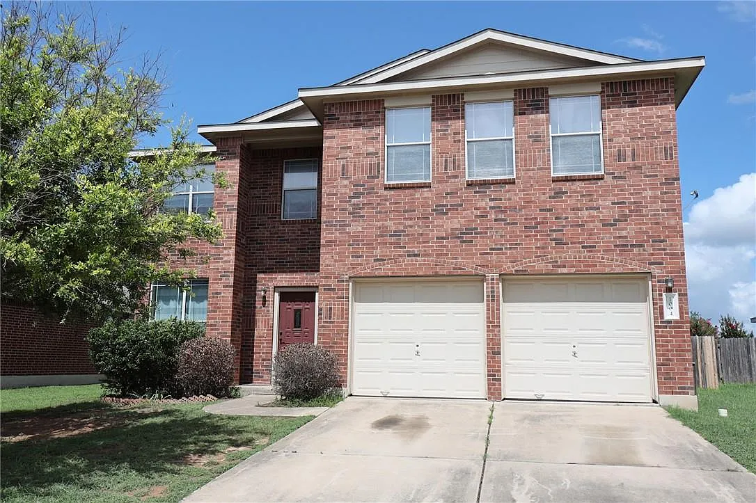 4 bed, 2.5 bath, 2277 sqft, $1,895 — Photo 1