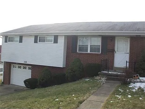 300 McClure St photo 1