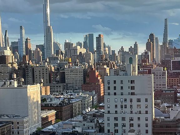 2nd image of 200 W 86th St APT 19L