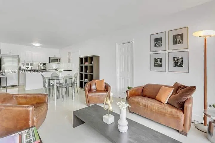 290 Sunrise Dr #206 — Photo 3