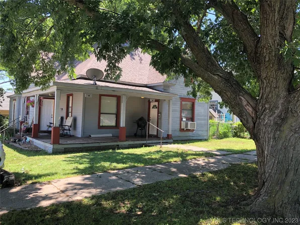 18 W Thompson Ave, Sapulpa, OK 74066