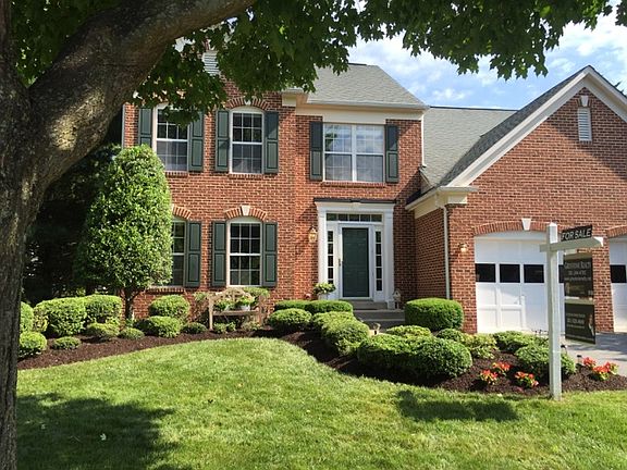 2nd image of 9735 Clagett Farm Drive