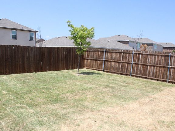 4th image of 6416 Bishop Dr