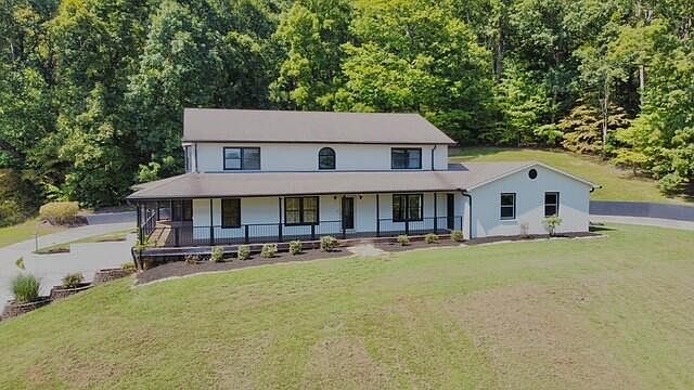 1st image of 721 Valley Dr