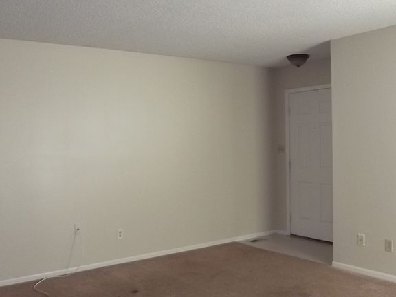 3rd image of 921 6th Ave