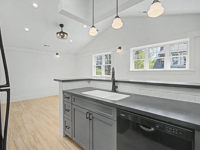 1861 S Sherman St #ADU — Photo 5