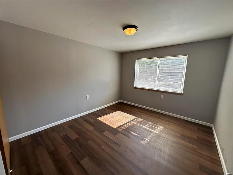14 Bruce Dr — Photo 6