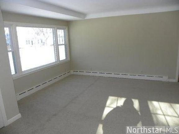 4th image of 3661 40th Ave S