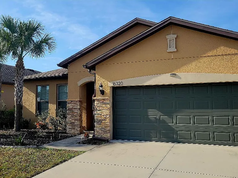 16320 Treasure Point Dr — Photo 1