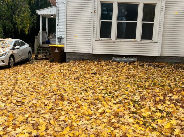 301 E Washington St APT 2