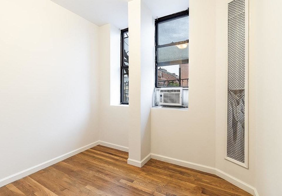 1st image of 55 Delancey St Front 2W