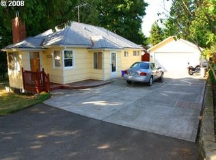 38757 Sandy Heights St, Sandy, OR 97055