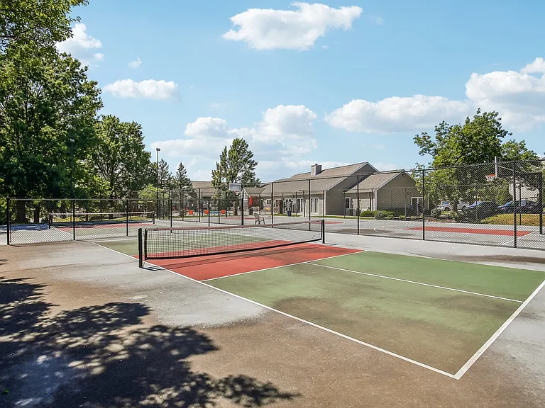 Rosehill Pointe — Photo 36