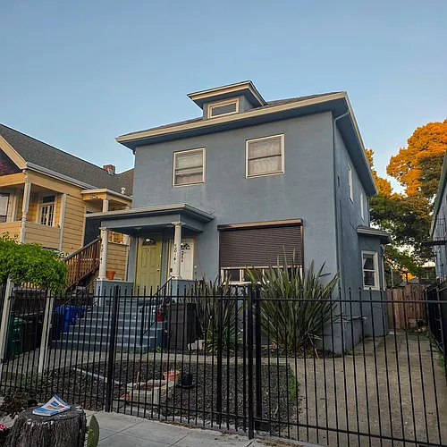 5814 Martin Luther King Jr Way Photo 1
