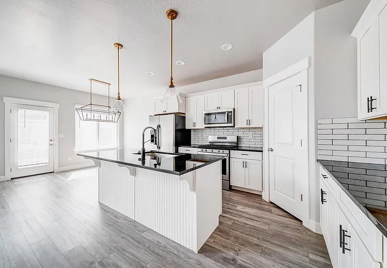 1778 N 3720 W — Photo 9