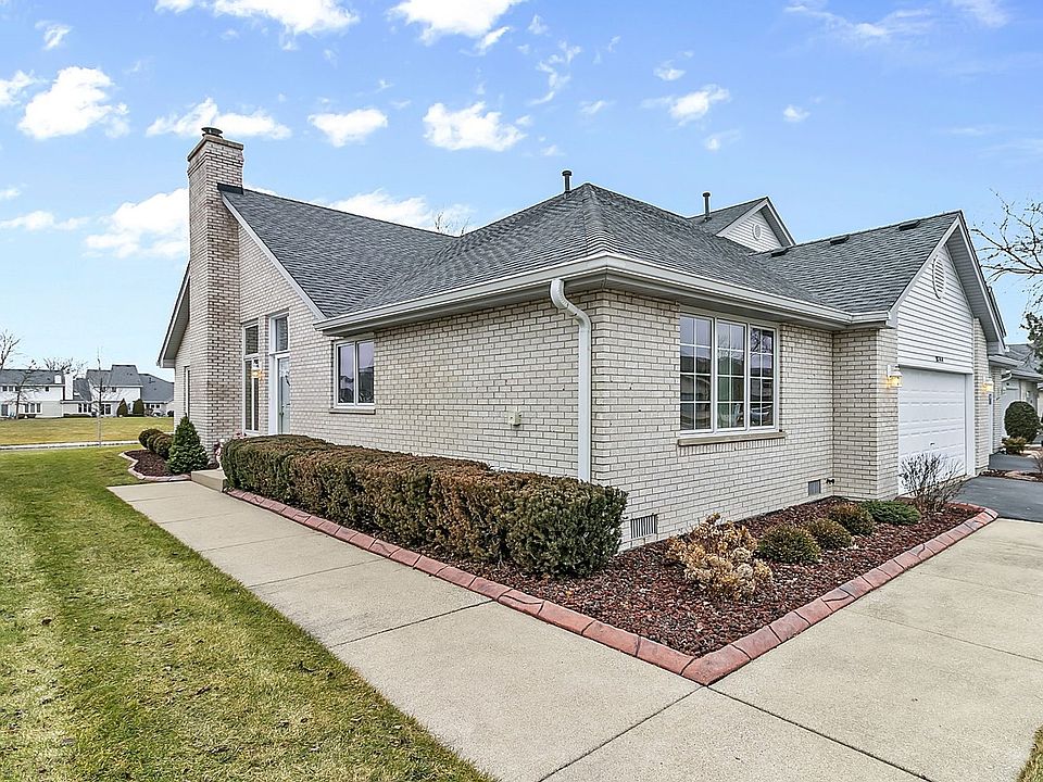 1st image of 18144 Mockingbird Ln