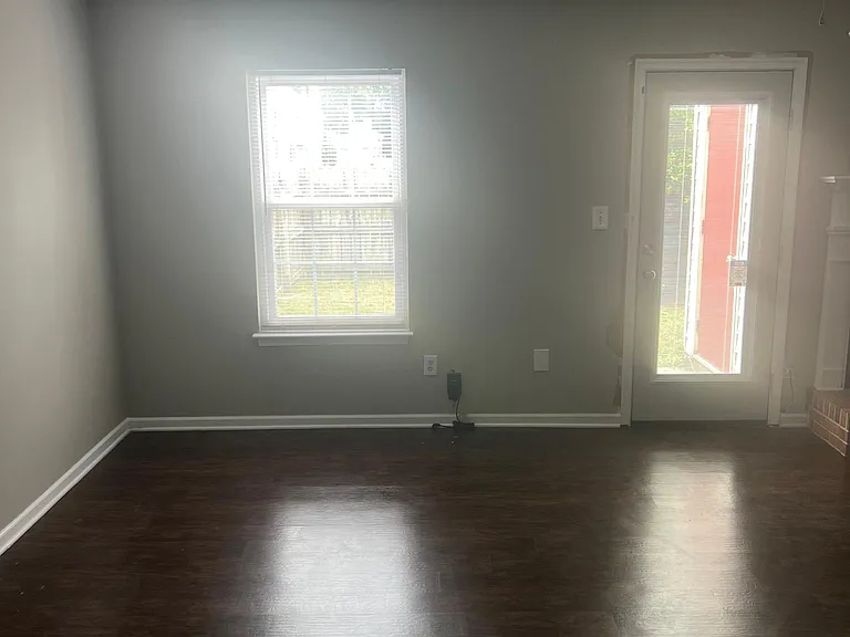 522 Hollomon Dr — Photo 17