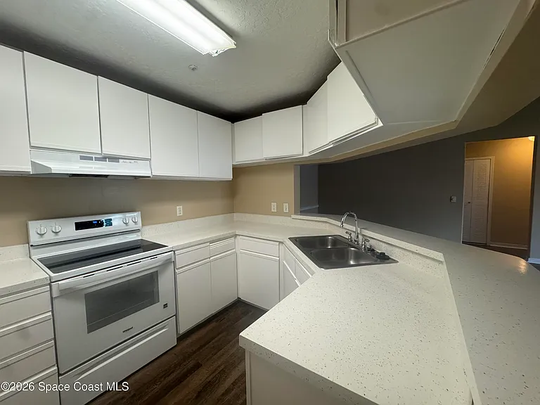 7667 N Wickham Rd #1415 — Photo 5