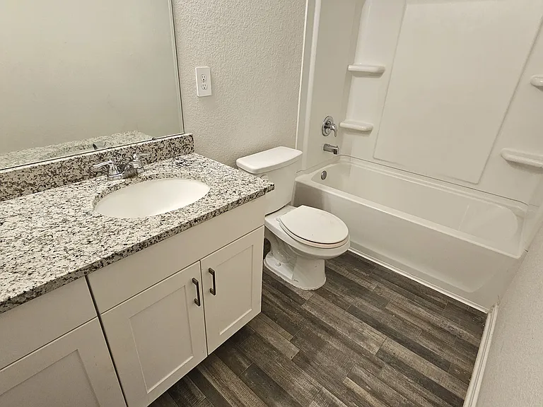 14214 Green Wing Cir — Photo 5