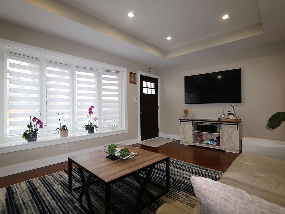 10823 S Nashville Ave, Worth, IL 60482 | MLS #12315627 | Zillow 10823 S Nashville Ave, Worth, IL 60482 | MLS #12315627 | Zillow