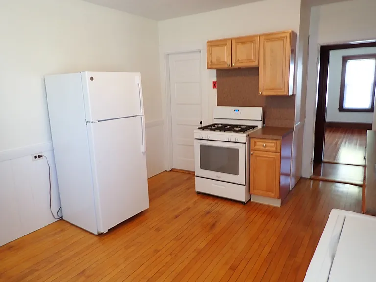 267 Ash St — Photo 2