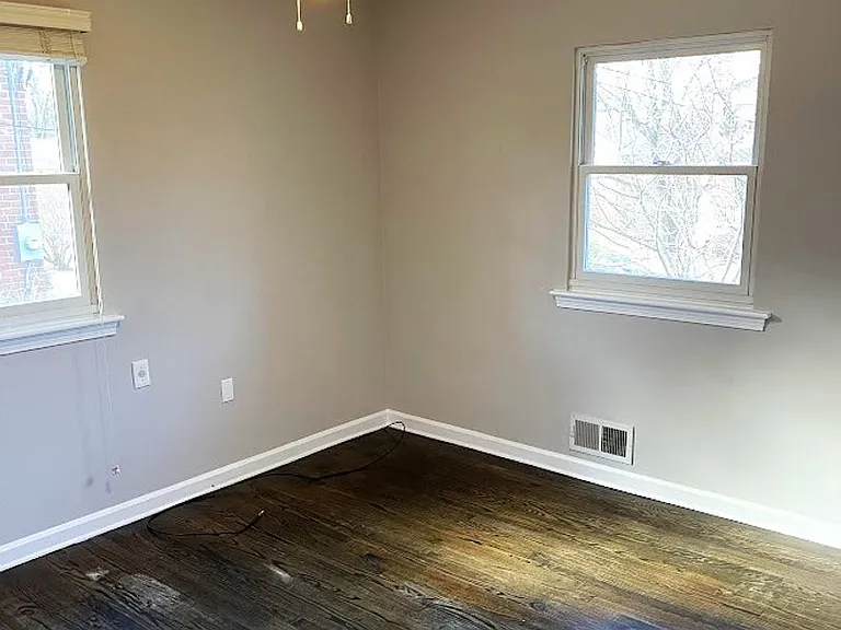 115 Whitmoor Ter — Photo 10