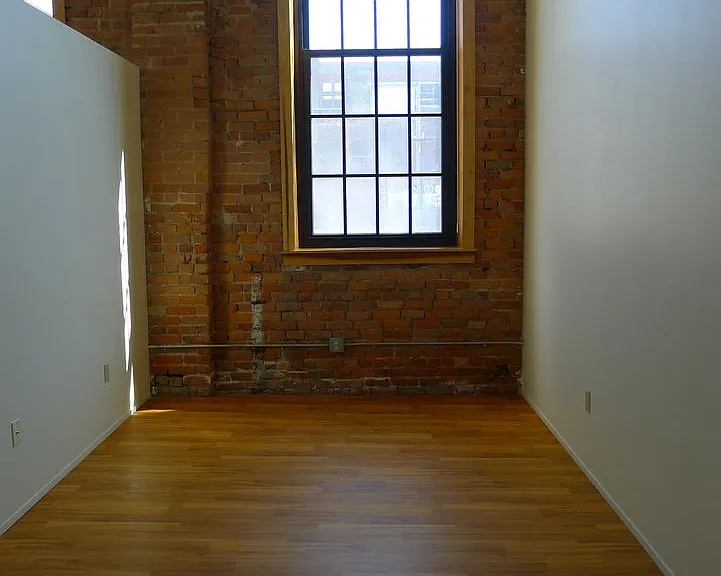 The Lofts at New Amsterdam — Photo 61
