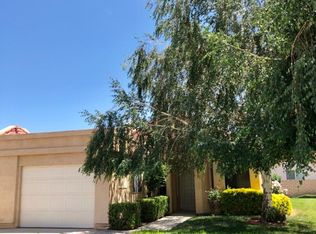 19053 Primrose Ln, Apple Valley, CA 92308