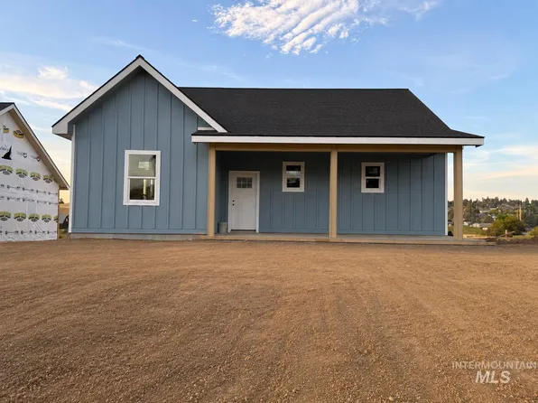 1082 Edington Ave, Moscow, ID 83843