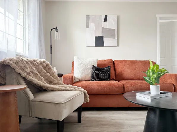 1120 State Route 662 W APT B, Newburgh, IN 47630