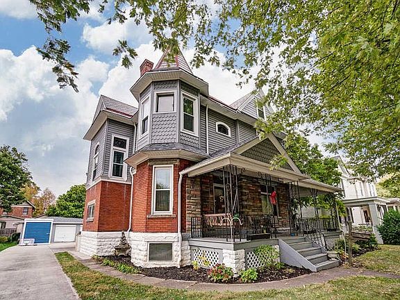 5th image of 2266 Monroe Ave