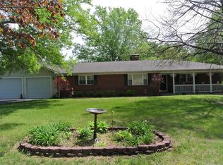 3848 Highway D, Defiance, MO 63341