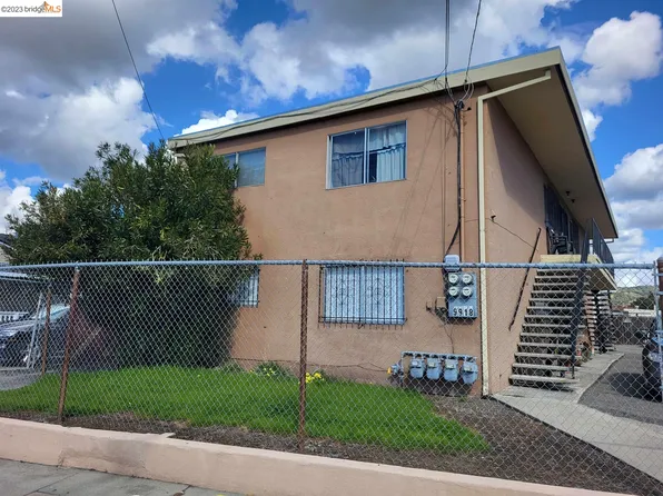 9918 Walnut St, Oakland, CA 94603