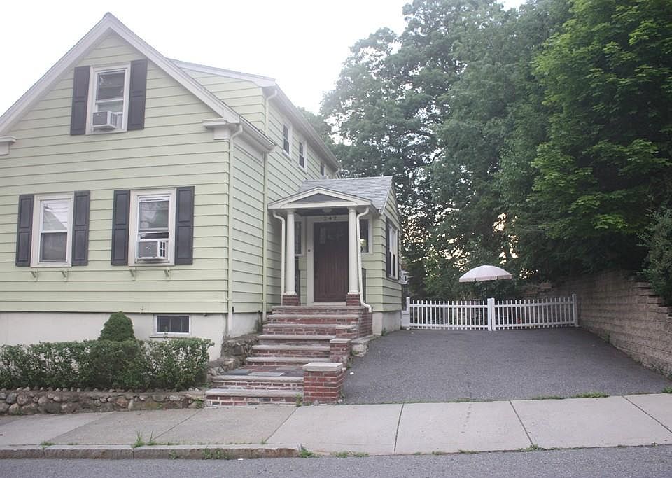 242 Fulton St, Medford, MA 02155 Zillow