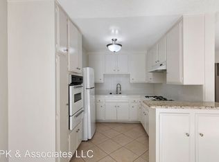 11949 Darlington Ave APT 3, Los Angeles, CA 90049